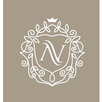 Nana’s Beauty Bar  logo