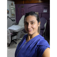 Victoria Nails Foot Beauty & Health  logo